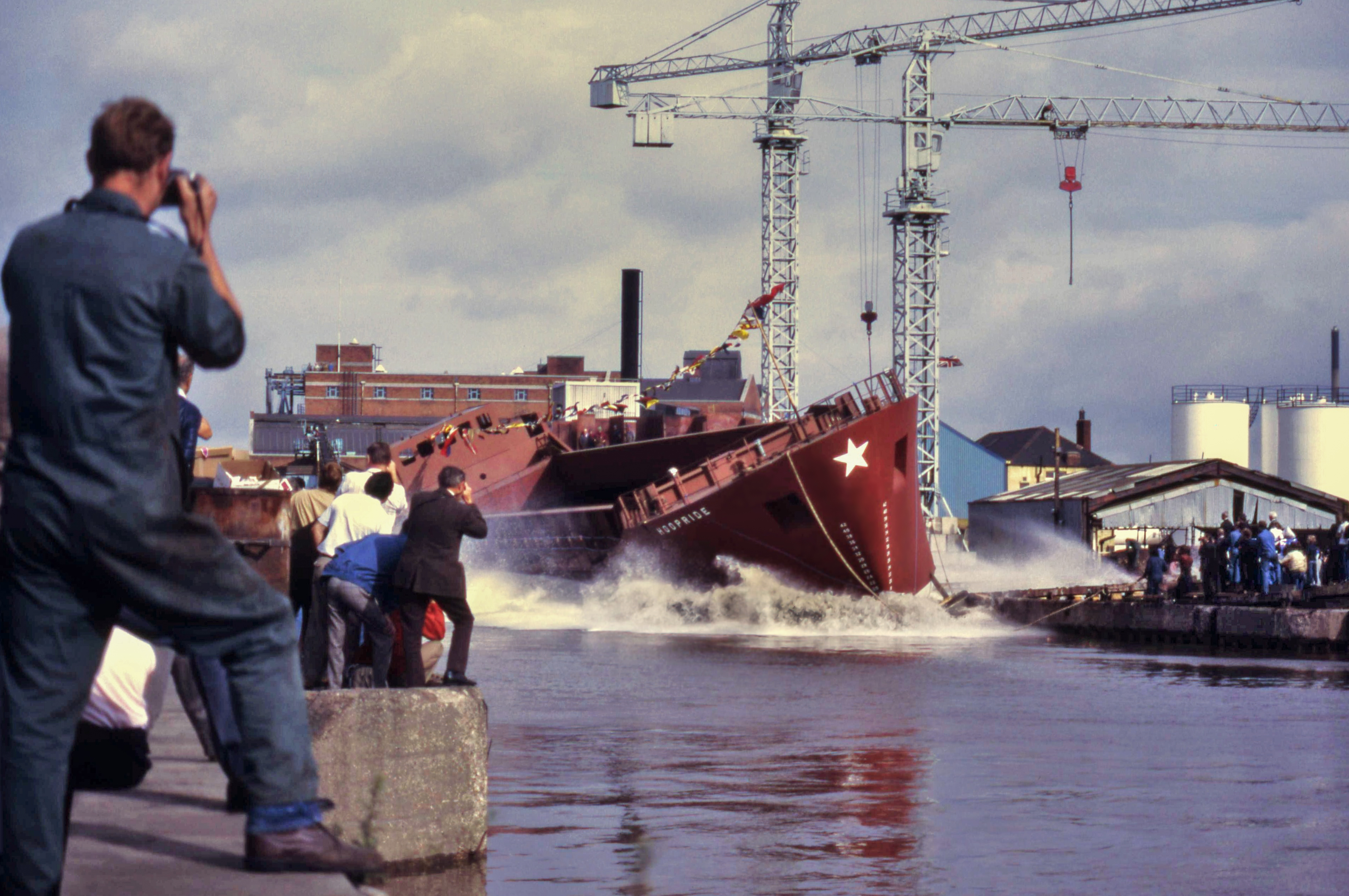 The River in Colour by Bernard Sharp – Part 1 – Open Bridges