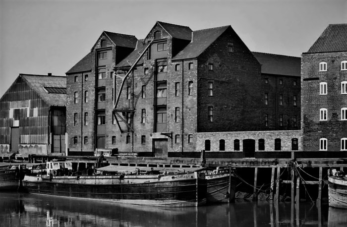 The River in Black & White by Bernard Sharp – Open Bridges