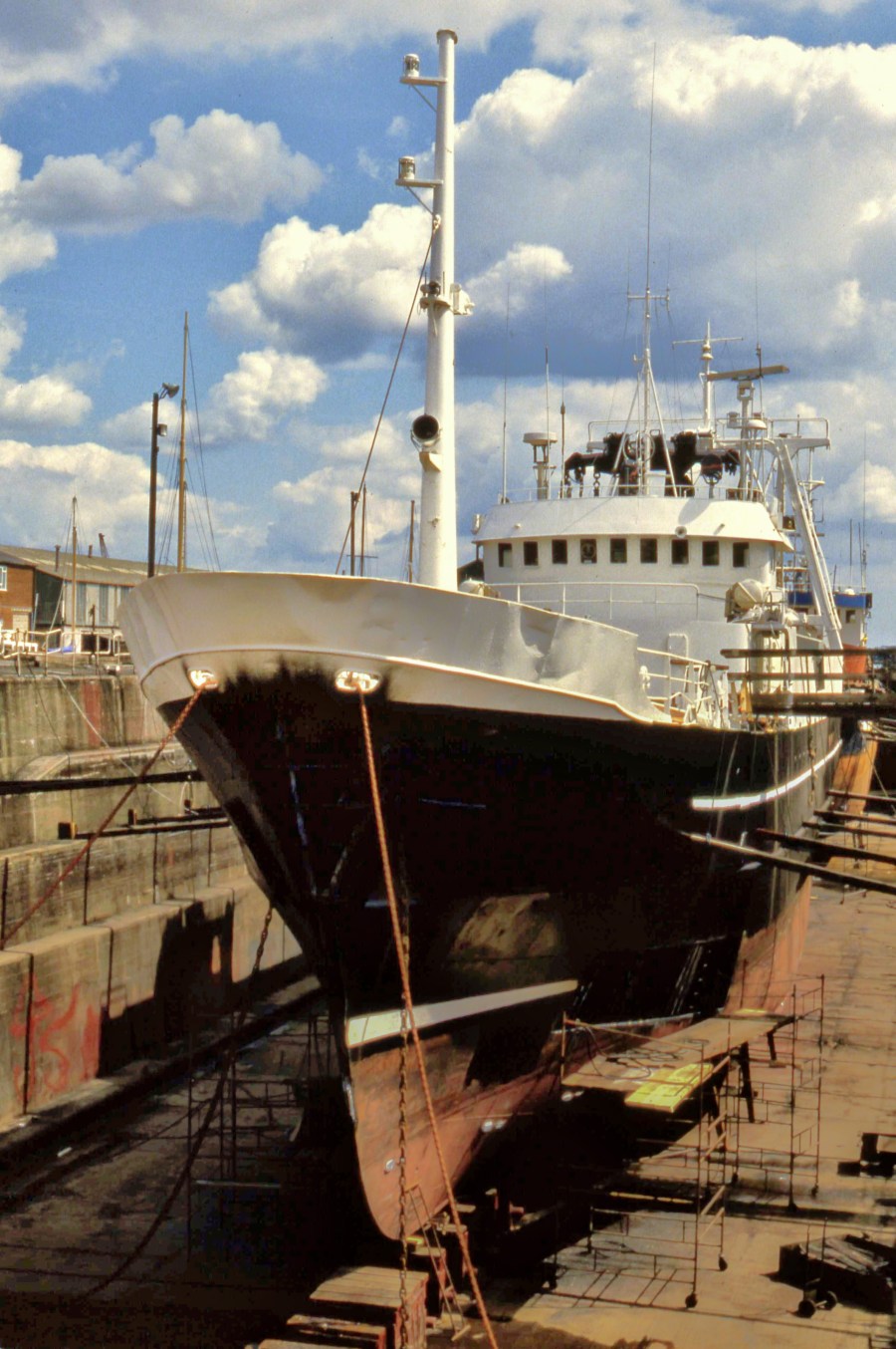 Hull Docks 1980s Part 2 by Bernard Sharp – Open Bridges